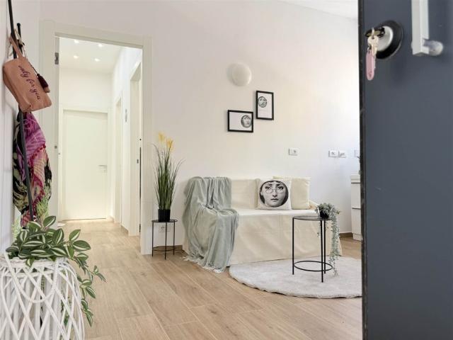 Casa semindipendente in vendita a Livorno, Sorgenti