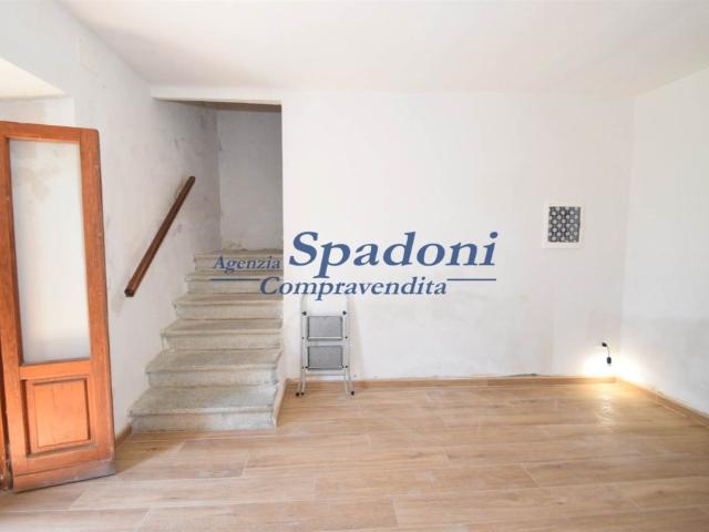 Casa semindipendente in vendita a Marliana, Avaglio