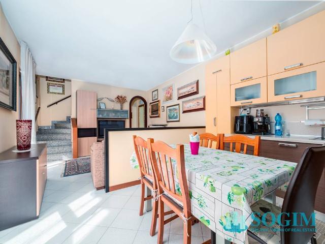 Casa semindipendente in vendita a Merone, Moiana
