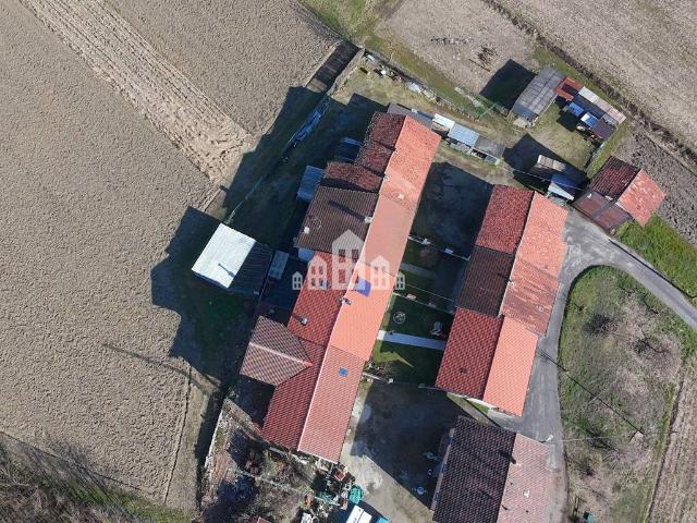 Casa semindipendente in vendita a Strambino, Cerone