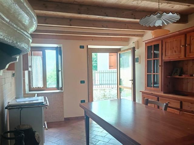 Casa semindipendente in vendita a Posina