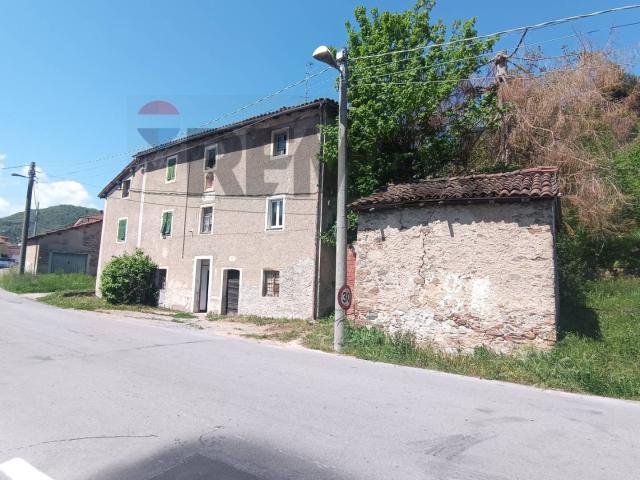 Casa Semindipendente in vendita a Pallare