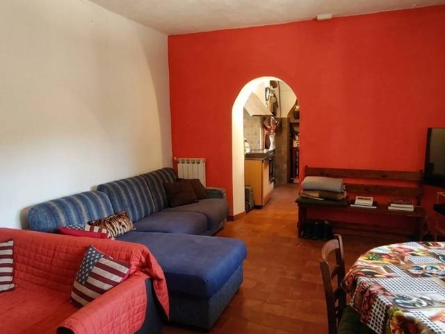 Casa Semindipendente in vendita a Pallare, Biestro