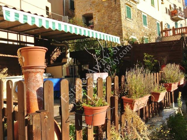 Casa Semindipendente in vendita a Perinaldo