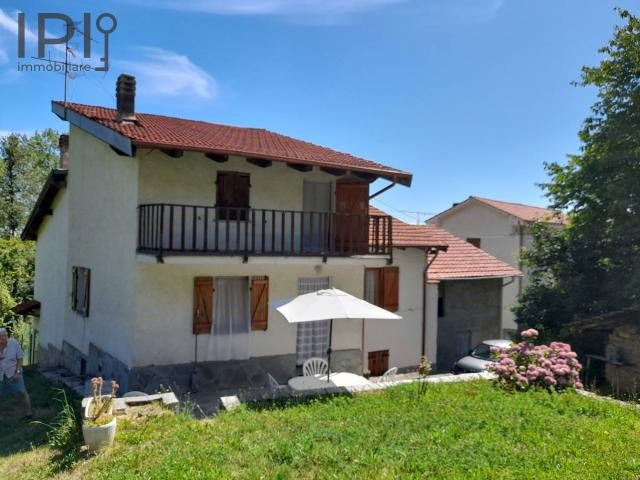 Casa Semindipendente in vendita a Piana Crixia, Lodisio