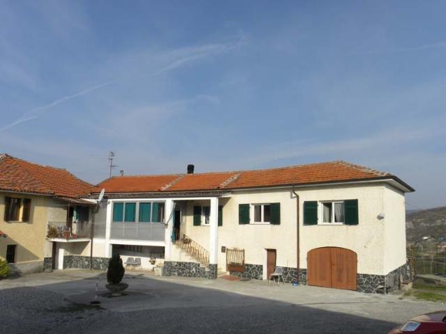 Casa Semindipendente in vendita a Piana Crixia, Villa