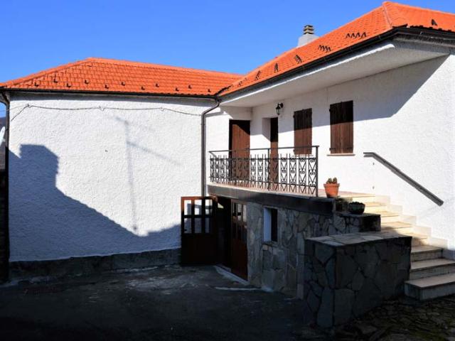 Casa Semindipendente in vendita a Piana Crixia