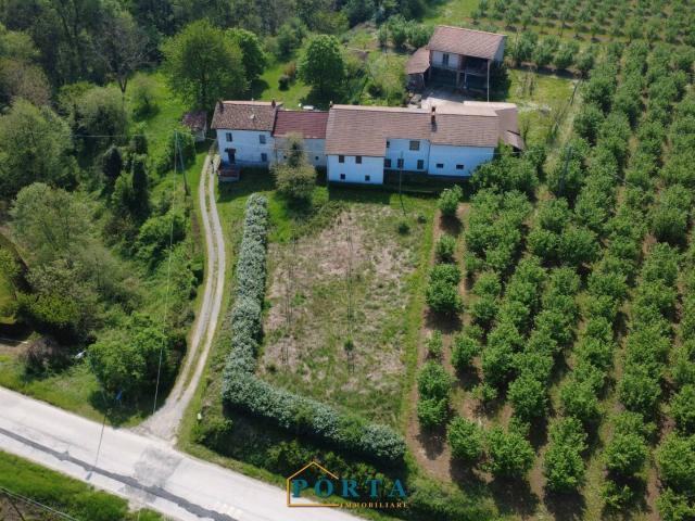 Casa Semindipendente in vendita a Piozzo