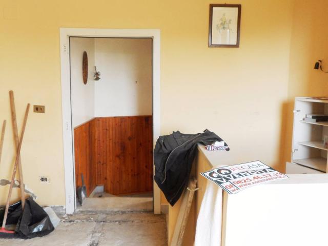 Casa Semindipendente in vendita a Prata di Principato Ultra