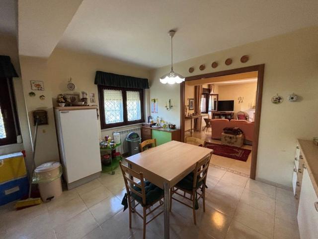 Casa semindipendente in vendita a Rende via Giovanni Verga 1