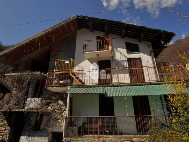 Casa semindipendente in vendita a Ribordone