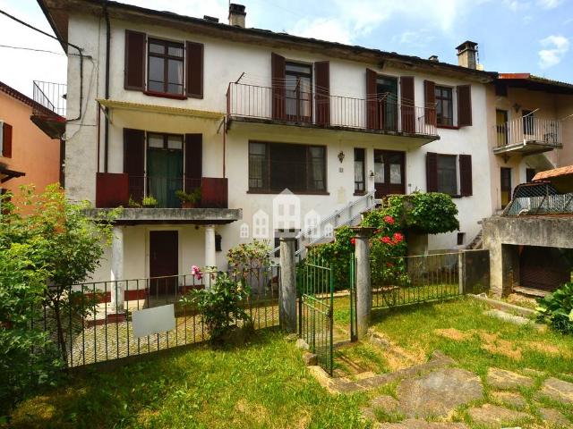 Casa semindipendente in vendita a Rueglio