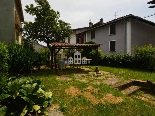 Casa semindipendente in vendita a Rueglio
