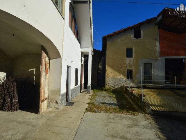 Casa semindipendente in vendita a Val di Chy, Pecco