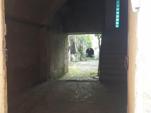 Casa semindipendente in vendita ad Avezzano, Sessa Aurunca