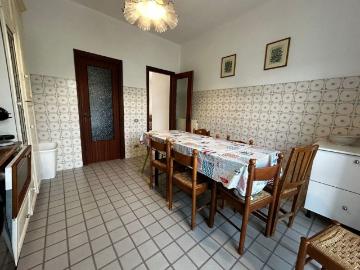 Casa Semindipendente in affitto a Luni, arredato, giardino privato, posto auto TrovaCasa