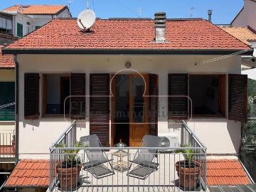 Casa Semindipendente in affitto a Viareggio, arredato, centrale, balcone TrovaCasa