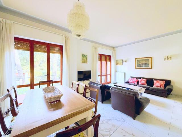 Casa semindipendente in affitto Lido Di Camaiore, Camaiore