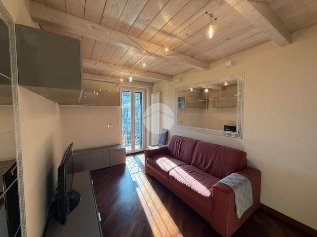 Casa semindipendente in affitto