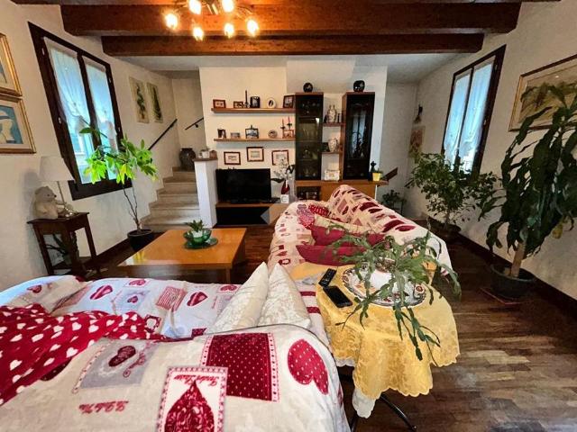Casa semindipendente in affitto