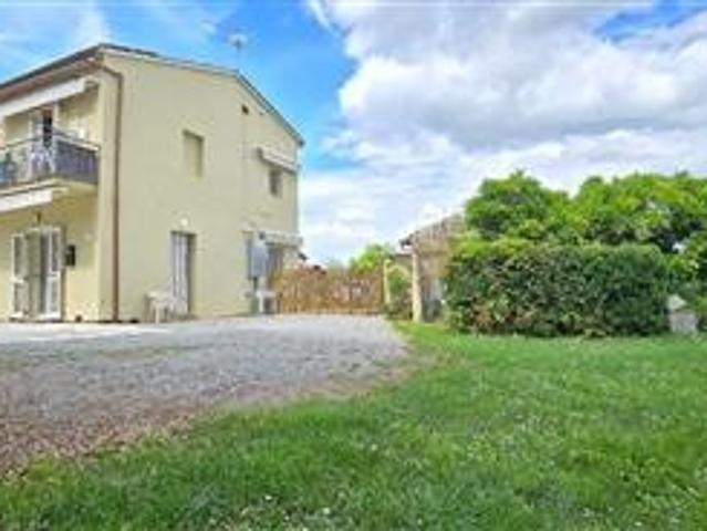 Casa semindipendente in buono stato di 140 mq. a Orentano