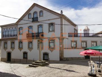 Casa Senhorial T5, com elevador, Em Canas De Senhorim. 437m² Canas De Senhorim