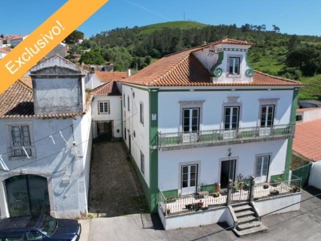Casa senhorial, ano 1875, muito charme em óptimo estado de conservação