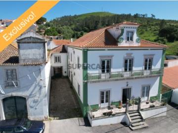 Casa senhorial, ano 1875, muito charme em óptimo estado de conservação