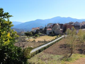 Casa senhorial M6 com quintal de 0,7 ha e vistas espetacul. 300m² Santa Ovaia