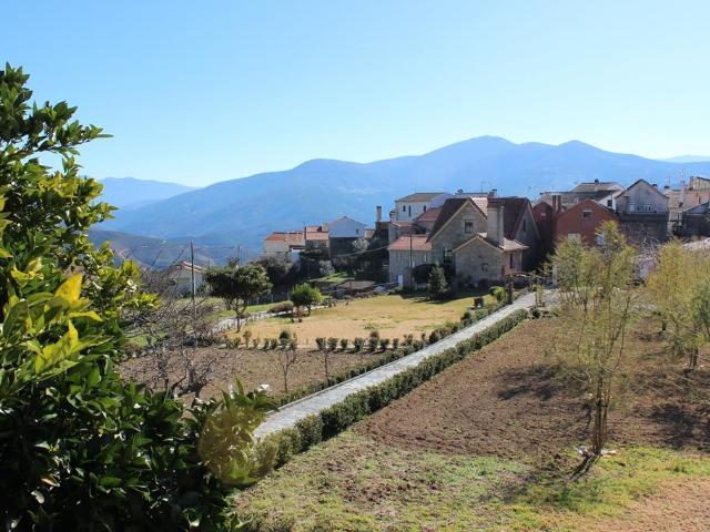Casa senhorial M6 com quintal de 0,7 ha e vistas espetacul. 300m² Santa Ovaia