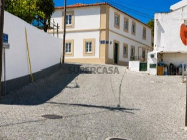 Casa Senhorial para Recuperar em Subserra São João dos Montes