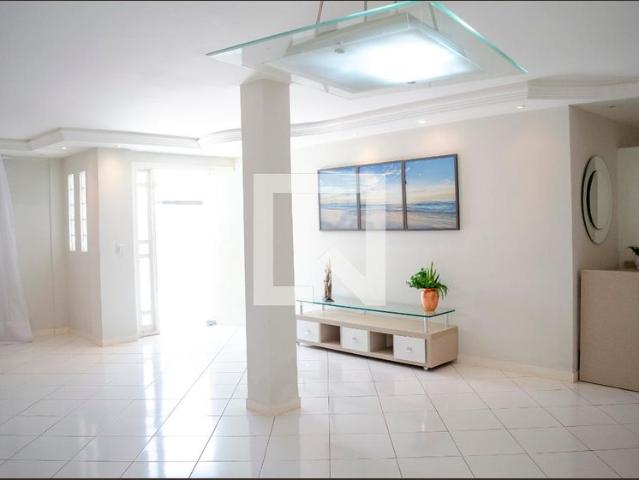 Casa, Setor Aeroporto, 4 Quartos, 380 m2 Goiânia