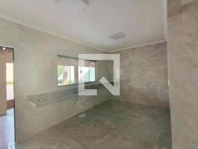 Casa, Setor Castelo Branco, 3 Quartos, 200 m2 Goiânia
