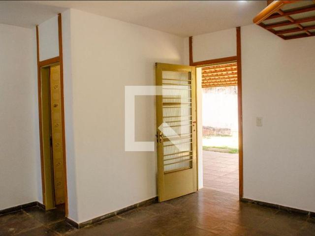 Casa, Setor Leste Vila Nova, 5 Quartos, 190 m2 Goiânia