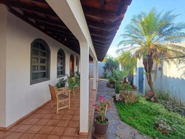 Casa, Setor Sul, Ituiutaba, MG