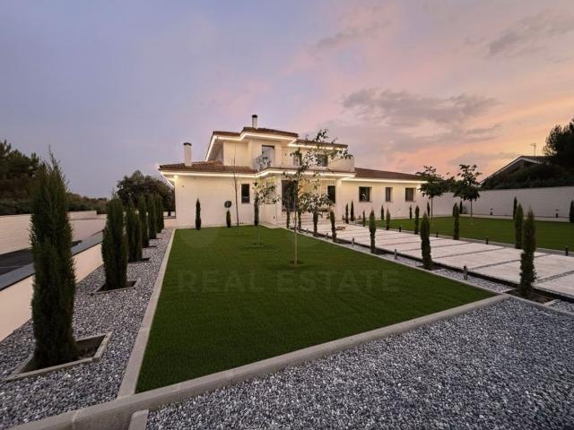 Casa señorial 6 dormitorios 586 m2 586m² Valdemorillo