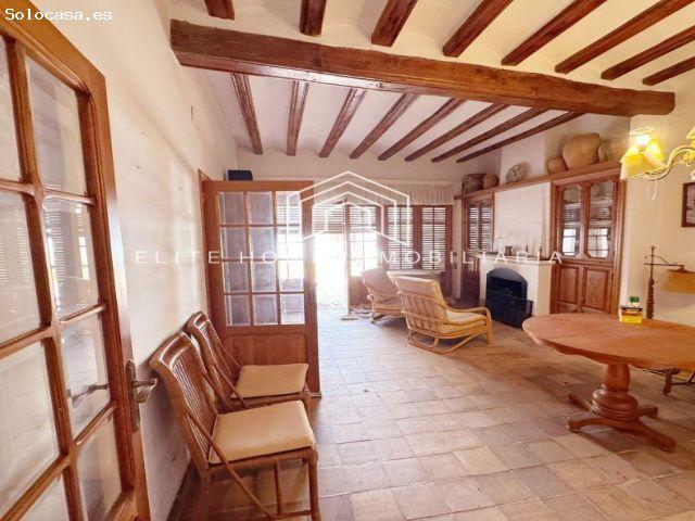 CASA SEÑORIAL CON ENCANTO EN PERFECTO ESTADO DISPONIBLE PARA ALQUILER DISTINTO A VIVIENDA