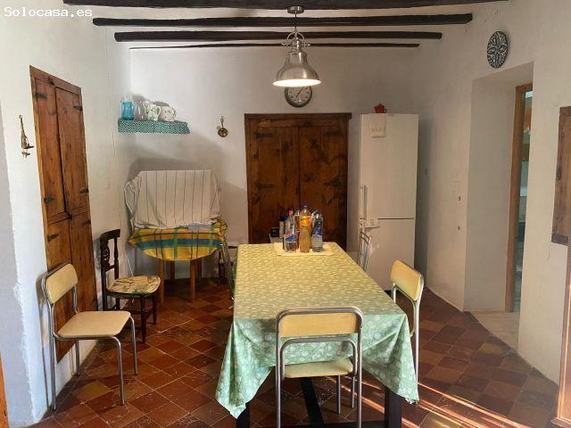 Casa señorial con jardín, garaje y vistas a la vega en Burbáguena Teruel