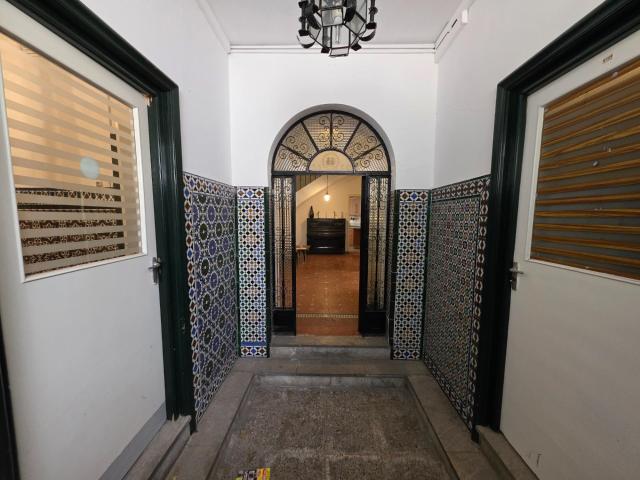 CASA SEÑORIAL DE ESTILO HISTÓRICO EN SAN LUIS – ELEGANCIA, AMPLITUD Y ESENCIA SEVILLANA EN UNA UBICACIÓN PRIVILEGIADA