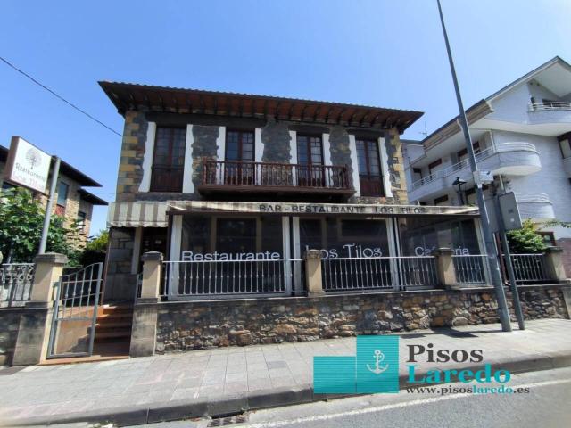 Casa señorial de piedra en el centro de Ampuero!