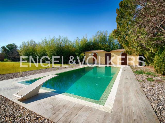 Casa Señorial en Venta en Alt Empordà, Girona 2435m² Borrassá