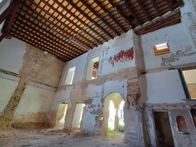 CASA SEÑORIAL EN VENTA EN PLENO CENTRO