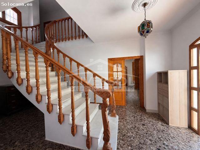 CASA SEÑORIAL EN ADRA