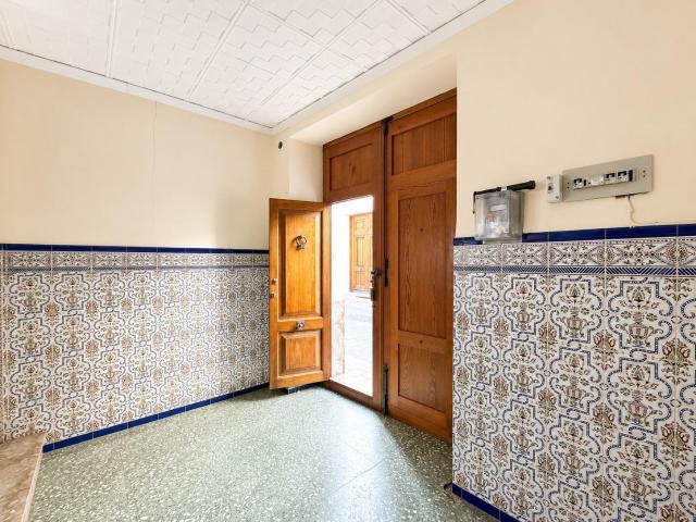 Casa señorial en pleno centro de Enguera con infinitas posibilidades y más de 300 m² para crear el hogar de tus sueños