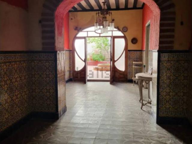 CASA SEÑORIAL JUNTO A LA IGLESIA DE SANTIAGO APOSTOL — Talavera de la Reina