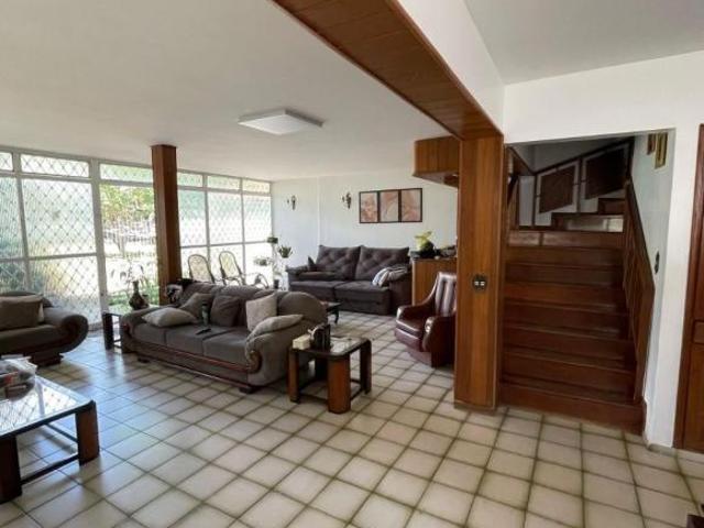 CASA SHIGS 705 ASA SUL GARAGEM SUÍTE DCE FINANCIAMENTO TERRAÇO