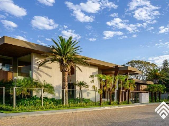 Casa SHIS Qi 5 Lago Sul Moderna Denise Zuba Alto Padrão Suíte Escritório Financiamento Piscina Lazer