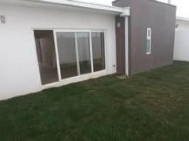 Casa SIN MUEBLES en condominio Villa Alemana Norte