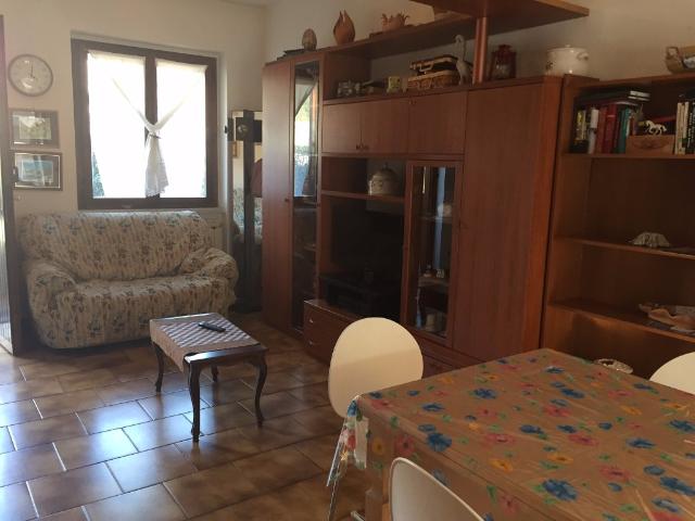 Casa singola in affitto Avenza, Carrara