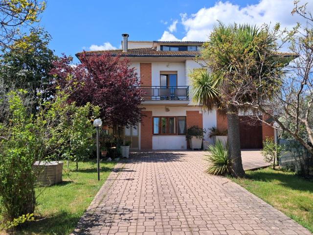 Casa singola in vendita a Maltignano